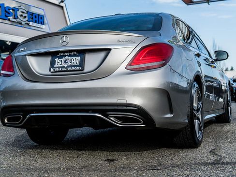 Used 2020 Mercedes-Benz C 300 4MATIC Sedan image 3