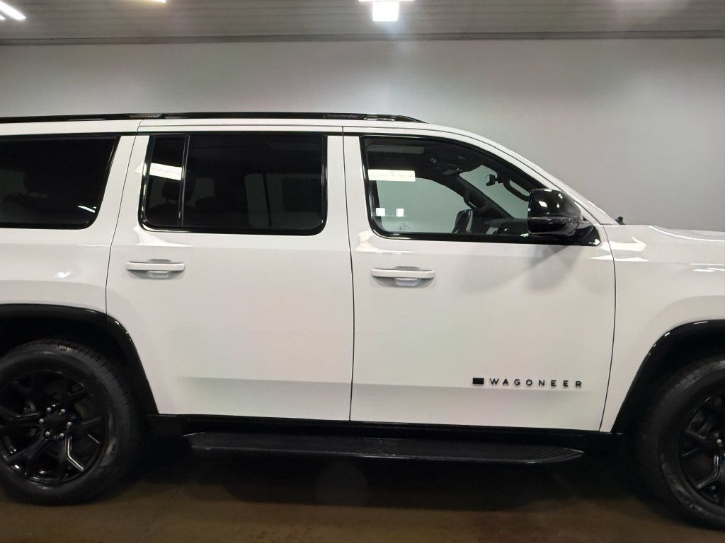 Used 2024 Jeep Wagoneer Series II AWD/4WD image 32