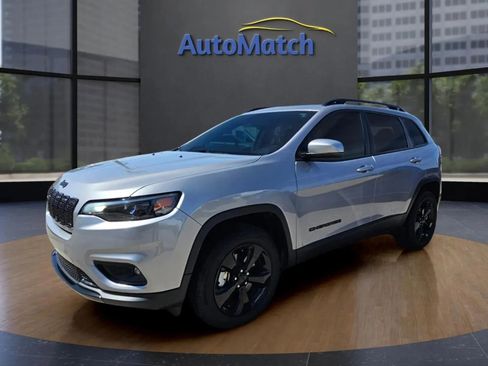 Used 2020 Jeep Cherokee Latitude Plus AWD/4WD image 4