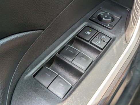 Used 2024 Toyota RAV4 XLE FWD image 27