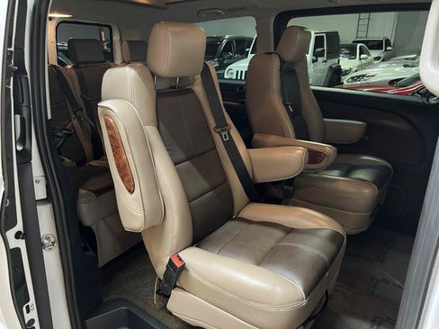 Used 2020 Mercedes-Benz Metris Passenger image 6