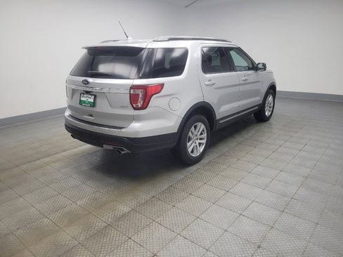 Used 2018 Ford Explorer XLT w/ Equipment Group 201A AWD/4WD image 10