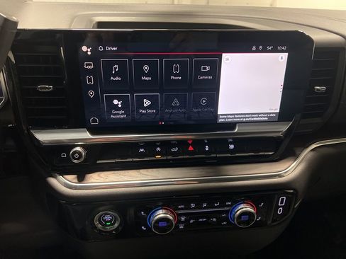 Certified 2024 GMC Sierra 1500 SLT image 16