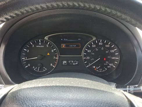 Used 2014 Nissan Altima 2.5 SV w/ Convenience Package FWD image 26