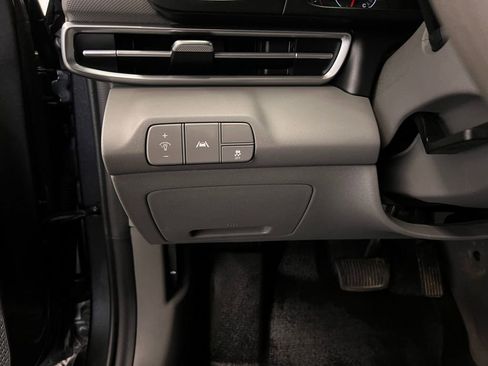 Used 2021 Hyundai Elantra SEL FWD image 26