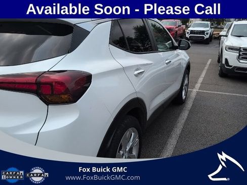 Certified 2024 Buick Encore GX Preferred w/ Comfort Package AWD/4WD image 4