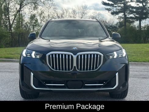 Used 2024 BMW X5 xDrive40i w/ Premium Package AWD/4WD image 2
