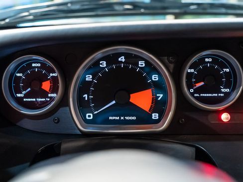 Used 2005 Ford GT RWD image 35