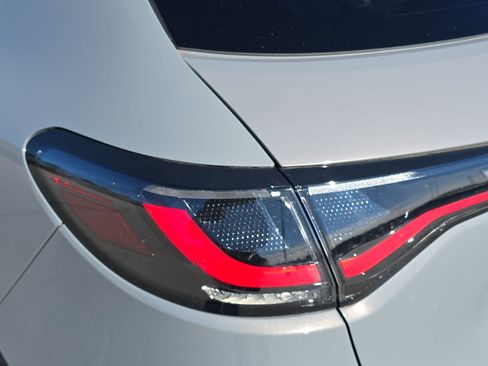 Used 2023 Honda HR-V Sport image 29