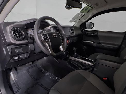 Used 2022 Toyota Tacoma SR5 w/ Technology Package image 30