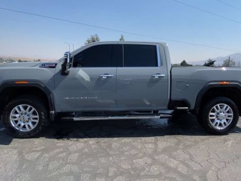 Used 2024 GMC Sierra 2500 SLT w/ SLT Premium Package AWD/4WD image 5
