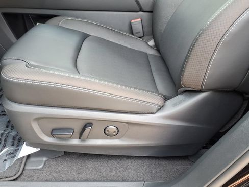 New 2026 Nissan Pathfinder SL AWD/4WD image 13