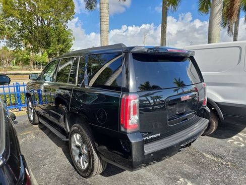 Used 2019 GMC Yukon SLE w/ SLE Value Package image 4