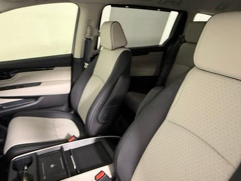 Used 2026 Honda Odyssey Elite image 29