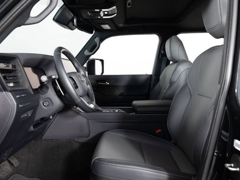 Used 2025 Lexus GX 550 w/ Cold Area Package AWD/4WD image 15
