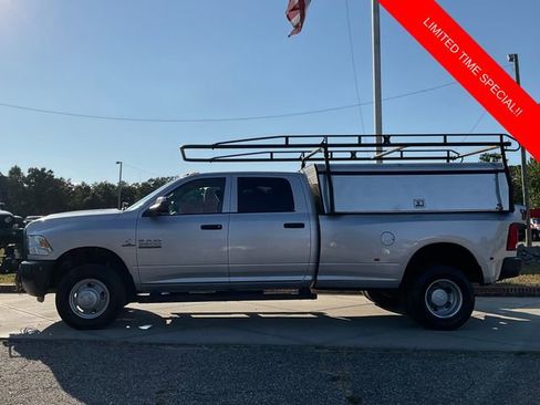 Used 2016 RAM 3500 Tradesman w/ Popular Equipment Group image 4