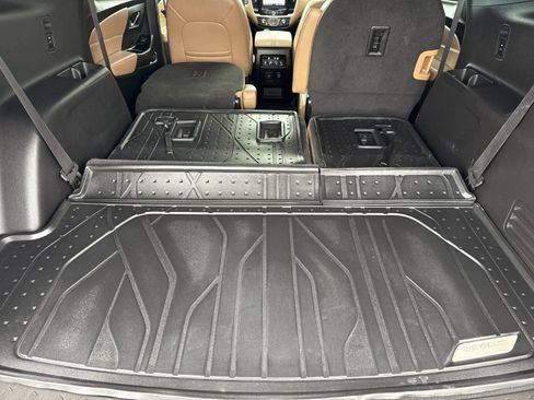 Used 2023 Chevrolet Traverse Premier w/ LPO, Floor Liner Package image 18