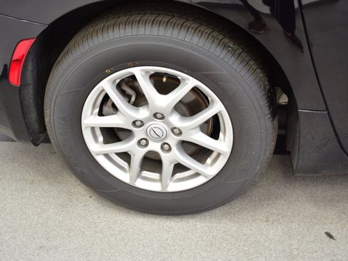 Used 2025 Chrysler Pacifica Select FWD image 38