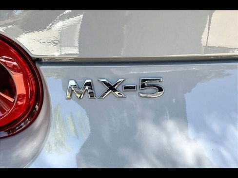 New 2025 MAZDA MX-5 Miata Grand Touring w/ Appearance Package image 37