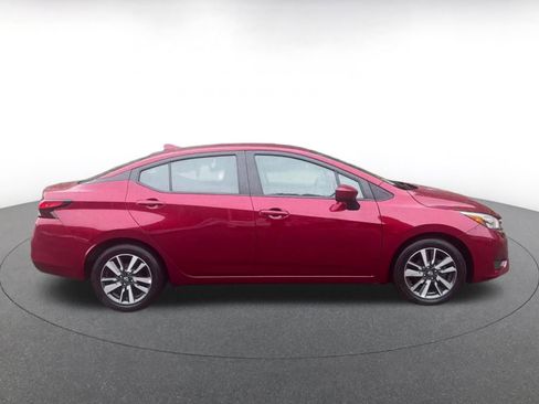 Used 2025 Nissan Versa SV FWD image 16