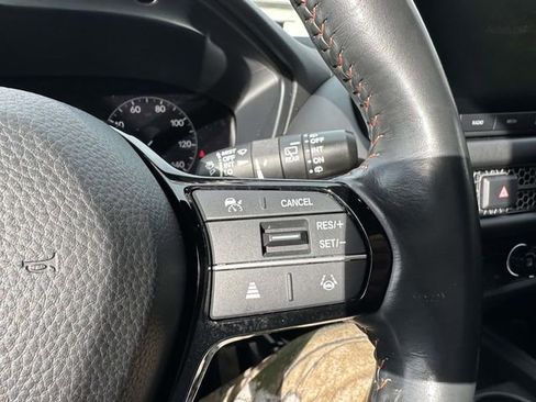 Used 2023 Honda HR-V Sport image 31