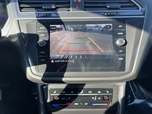 Used 2024 Volkswagen Tiguan SE R-Line image 19