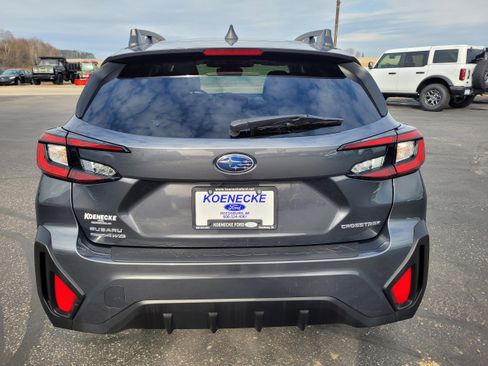 Used 2024 Subaru Crosstrek 2.0i Premium AWD/4WD image 6
