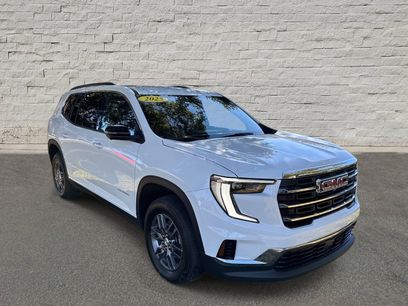 Used 2025 GMC Acadia Elevation