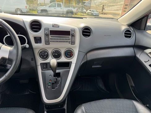 Used 2009 Pontiac Vibe GT image 20