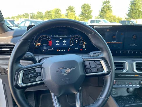 Used 2024 Ford Mustang Premium image 28