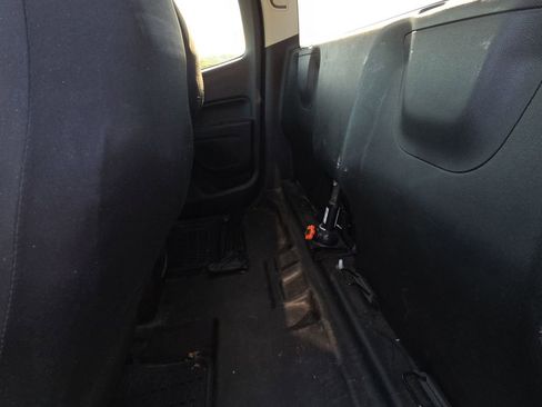 Used 2020 Chevrolet Colorado W/T RWD image 15