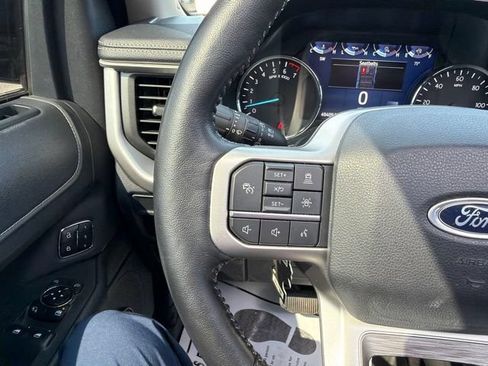 Used 2023 Ford Expedition XLT RWD image 53
