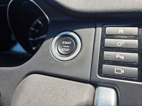 Used 2016 Land Rover Discovery Sport HSE AWD/4WD image 29