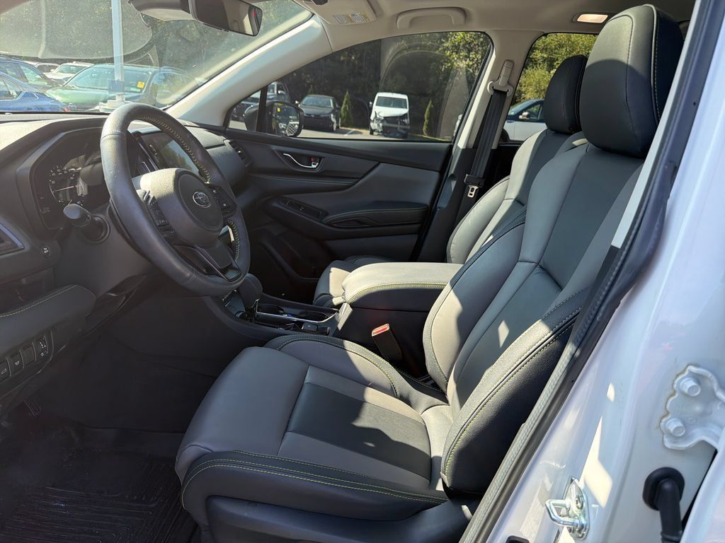 Used 2025 Subaru Ascent Onyx Edition AWD/4WD image 10