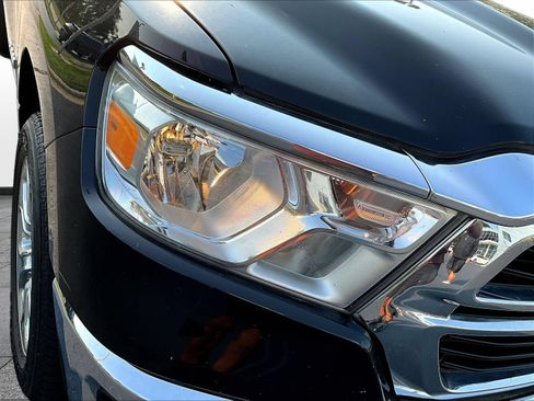 Used 2021 RAM 1500 Big Horn AWD/4WD image 34