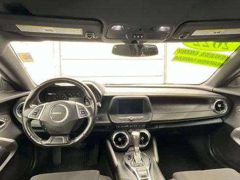 Used 2022 Chevrolet Camaro LT RWD image 4