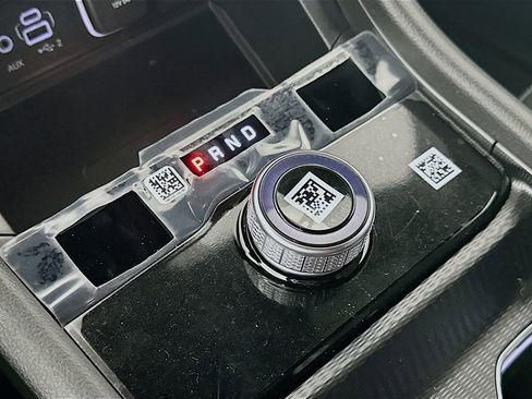 New 2025 Jeep Grand Cherokee Altitude image 12