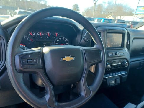 Used 2021 Chevrolet Silverado 1500 Custom image 9