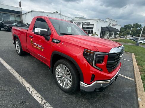 Used 2025 GMC Sierra 1500 Pro w/ Pro Value Package AWD/4WD image 4