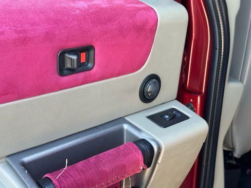 Used 2003 HUMMER H2 Luxury w/ Preferred Equipment Group image 17