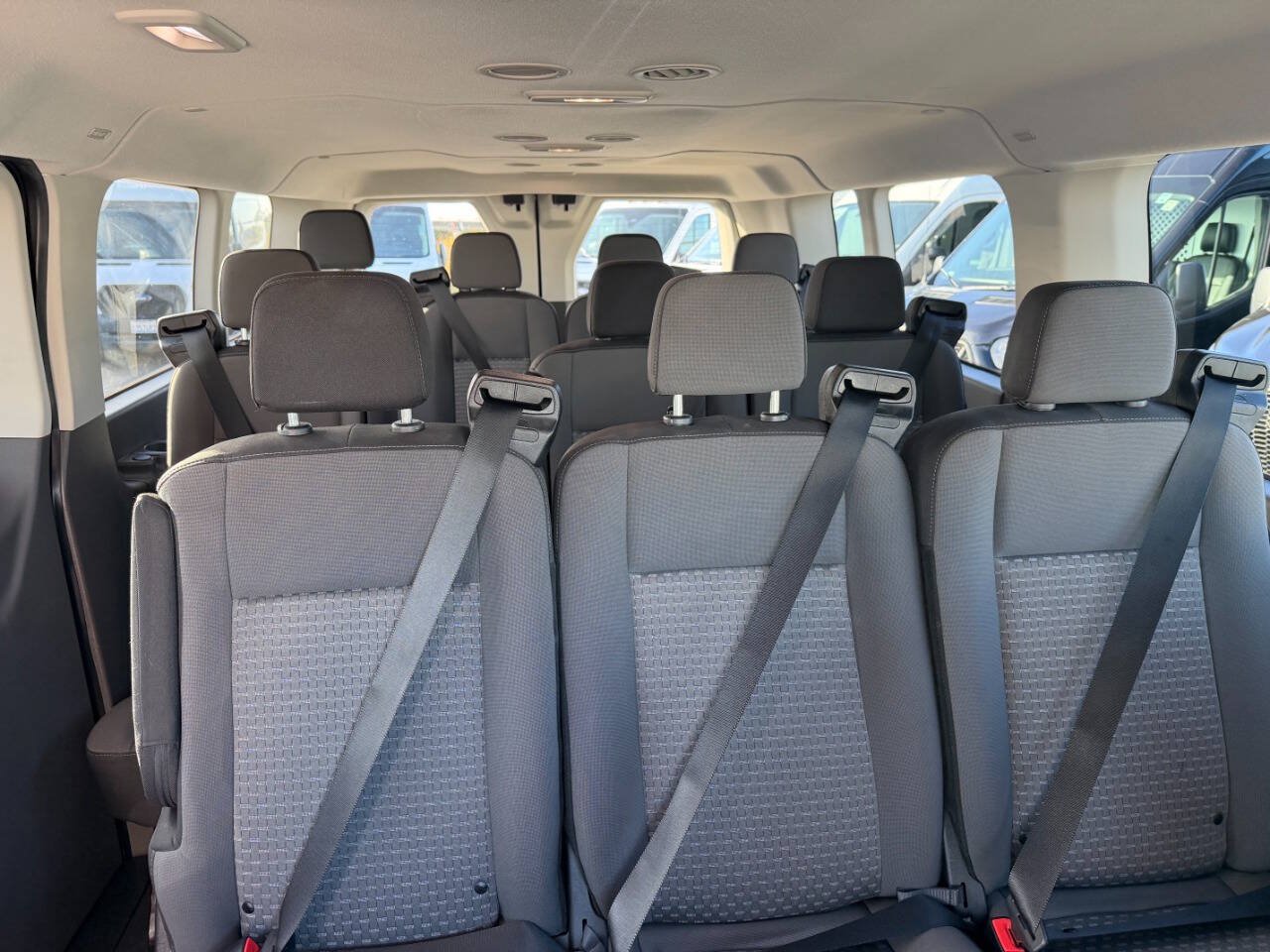 Used 2022 Ford Transit 350 XLT RWD image 29