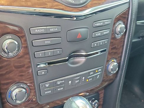 Used 2019 Nissan Armada Platinum w/ Captain's Chairs Package RWD image 24
