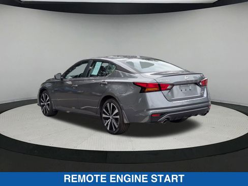 Used 2022 Nissan Altima 2.5 SR image 6