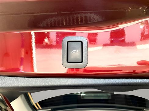 Used 2018 Toyota Highlander Limited Platinum image 22