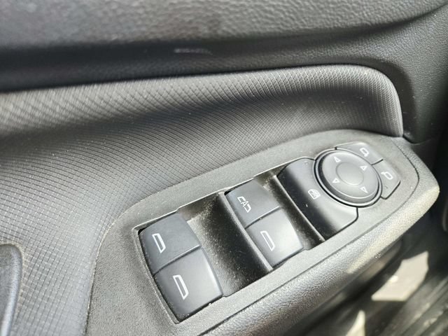 Certified 2022 Chevrolet Equinox RS w/ Infotainment Package FWD image 31