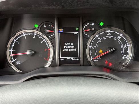 Certified 2023 Toyota 4Runner TRD Off-Road Premium w/ Moonroof Package AWD/4WD image 36
