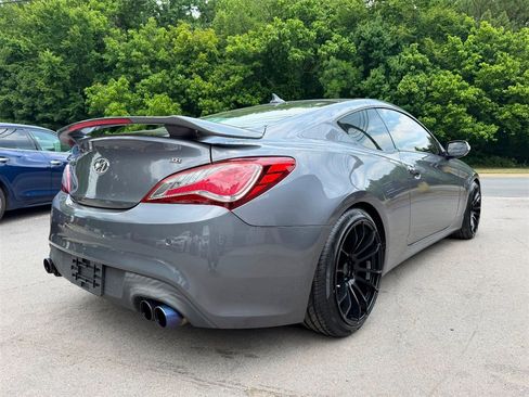 Used 2015 Hyundai Genesis 3.8 RWD image 7