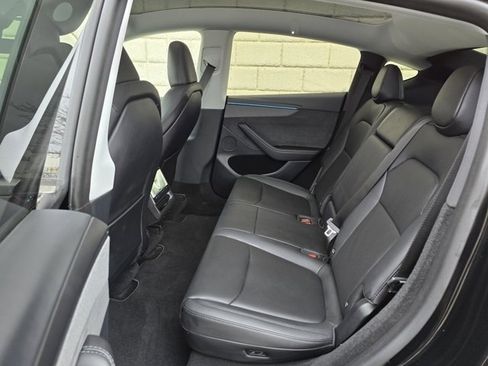 Used 2026 Tesla Model Y Long Range image 40