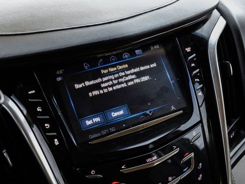 Used 2020 Cadillac Escalade ESV Premium Luxury image 32