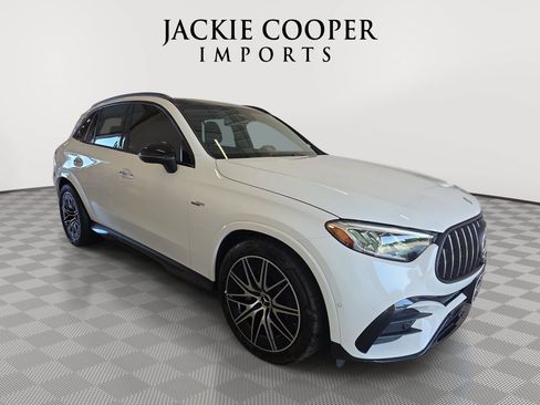 Used 2025 Mercedes-Benz GLC 43 AMG 4MATIC image 3